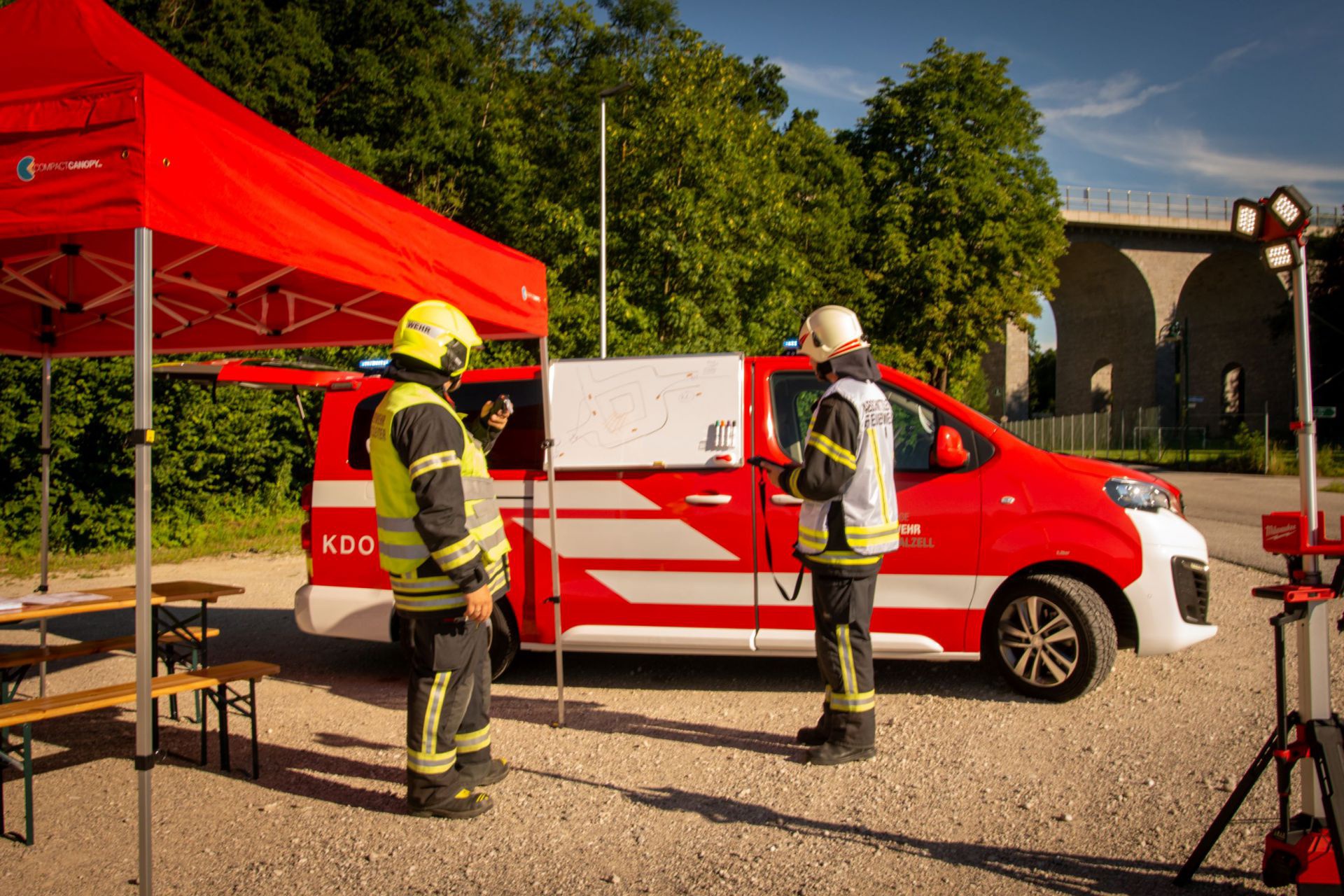 Freiwillige Feuerwehr Eberstalzell - elektrisches Kommandofahrzeug, Einsatzfahrzeug der ersten Welle