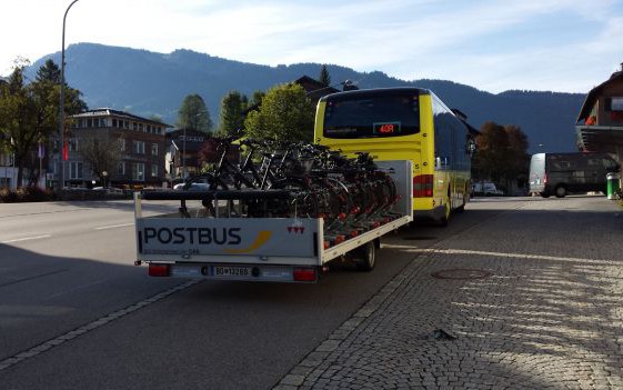 Einziger Fahrrad-Bus mit Fahrradanhänger Linie R1 im Vorarlberger Liniennetz