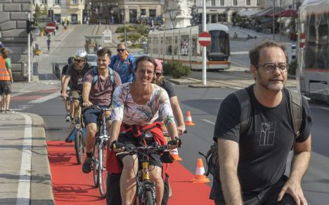 Aktion Popup-Radwege auf der Nibelungenbrücke