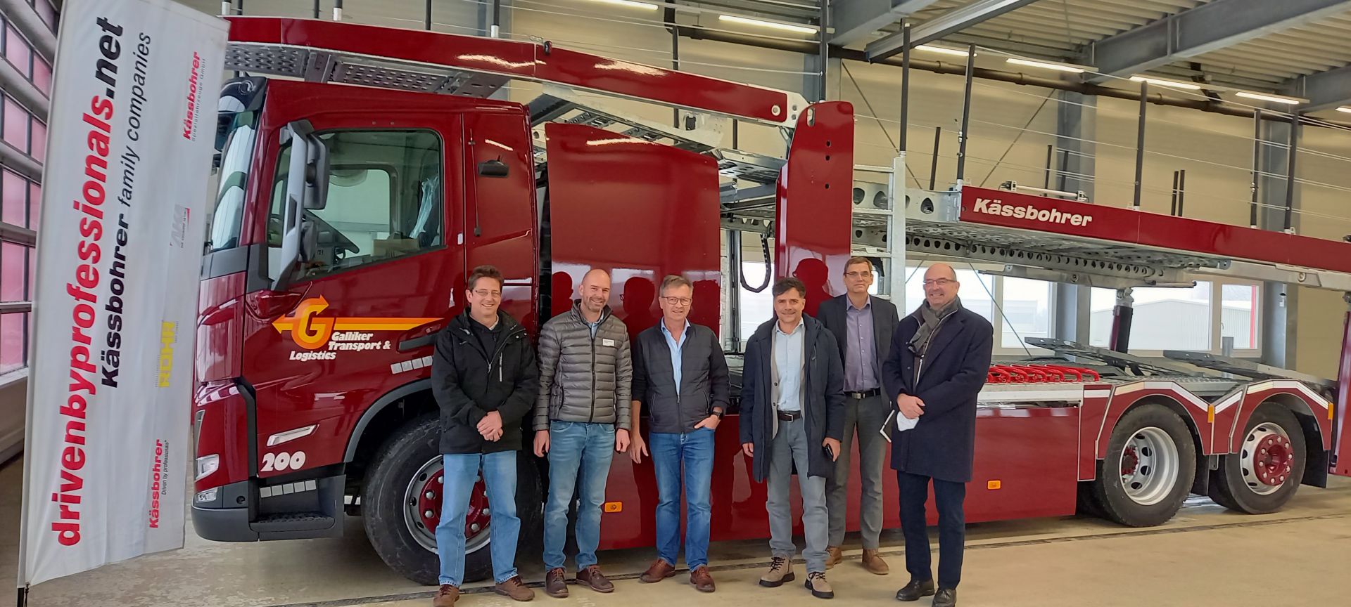 Weltweit erster E-Autotransporter