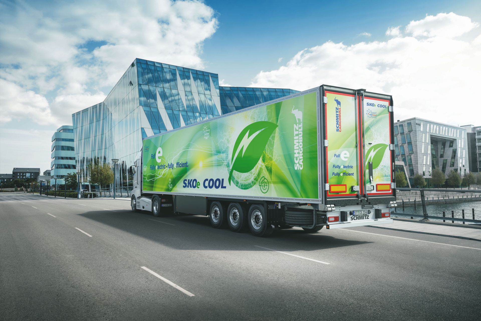 © Schmitz Cargobull Vollelektrischer Sattelkühlkoffer S.KOe COOL